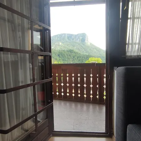 Mountain Rock Apartment *