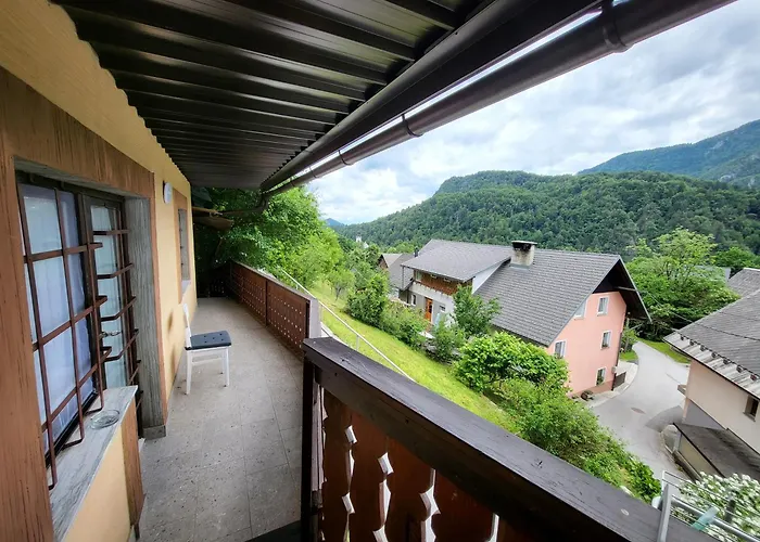 Mountain Rock Daire *